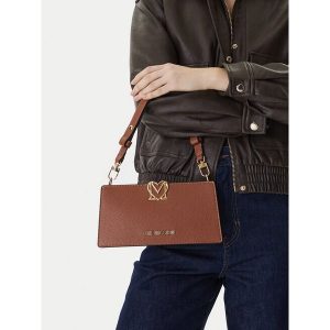 Torebka LOVE MOSCHINO. Brązowe torebki klasyczne LOVE MOSCHINO, bez wzorów, bez dodatków. Za 639,99 zł.