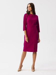 Stylove Sukienka w kolorze różowym rozmiar: XL. Różowe sukienki Stylove, na co dzień, xl, bez wzorów, bez kołnierzyka, bez ramiączek, midi, proste. Za 197,63 zł.