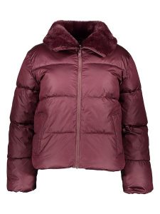 GAP Kurtka zimowa w kolorze bordowym rozmiar: XS. Czerwone kurtki GAP, na zimę, xs, bez wzorów, z puchu, bez kaptura. Za 289,95 zł.