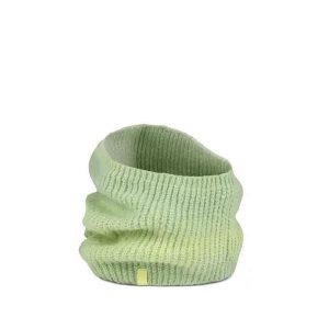 Ciepły, wełniany szalik Buff Datma. Fioletowe szaliki Buff, bez wzorów, z dzianiny. Za 169,99 zł.