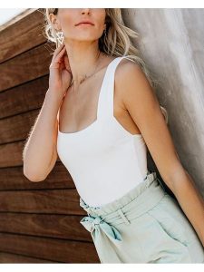 Milan Kiss Top w kolorze białym rozmiar: XL. Białe topy Milan Kiss, xl, bez wzorów, bez kołnierzyka, bez ramiączek. Za 104,99 zł.