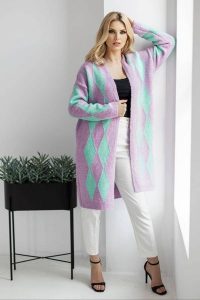 Elegancki sweter kardigan w romby liliowy. Kardigany Peekaboo. Za 299,00 zł.