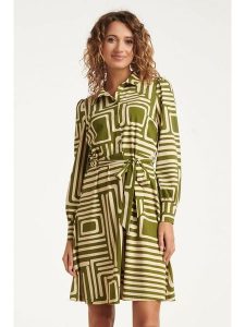 Smashed Lemon Sukienka w kolorze zielonym rozmiar: XL. Zielone sukienki Smashed Lemon, na co dzień, xl, bez wzorów, z tkaniny, bez kołnierzyka, bez ramiączek, midi, proste. Za 165,99 zł.