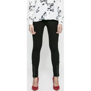 Guess Jeans - Legginsy Ginny. Legginsy marki Guess Jeans. W wyprzedaży za 199,90 zł.