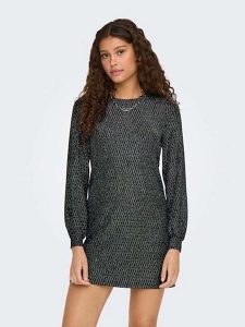 ONLY Sukienka dzianinowa w kolorze czarnym rozmiar: M. Czarne sukienki ONLY, na co dzień, m, bez wzorów, z dzianiny, bez kołnierzyka, bez ramiączek, mini, proste. Za 96,60 zł.