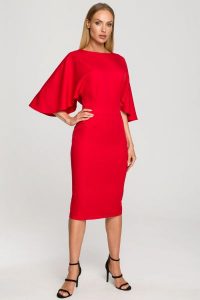 Sukienka ołówkowa z szerokimi rękawami czerwona z pelerynką. Czerwone sukienki Sukienki.shop, na komunię, s, bez wzorów, wizytowe, bez kołnierzyka, bez ramiączek, ołówkowe. Za 309,00 zł.