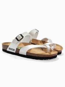 BACKSUN Japonki "Barcelone" w kolorze białym rozmiar: 40. Białe klapki Backsun, bez wzorów, z otwartym noskiem, bez obcasa. Za 117,99 zł.