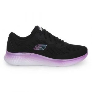 Buty do chodzenia damskie Skechers 150041BKPR. Czarne buty sportowe Skechers, bez wzorów, z materiału, bez zapięcia, trekkingowe. Za 400,00 zł.
