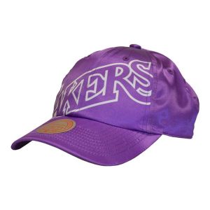 Czapka z daszkiem Mitchell & Ness NBA Los Angeles Lakers Snapback -LALYYPPPPURP. Fioletowe czapki MITCHELL & NESS, bez wzorów, sportowe. Za 89,00 zł.