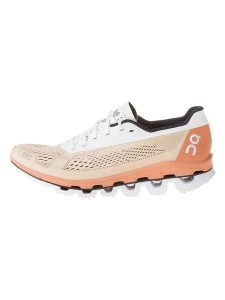 ON RUNNING Buty "Cloudboom 1" w kolorze biało-pomarańczowym do biegania rozmiar: 36. Białe buty sportowe On Running, bez wzorów, z materiału, bez zapięcia, do biegania. Za 359,32 zł.
