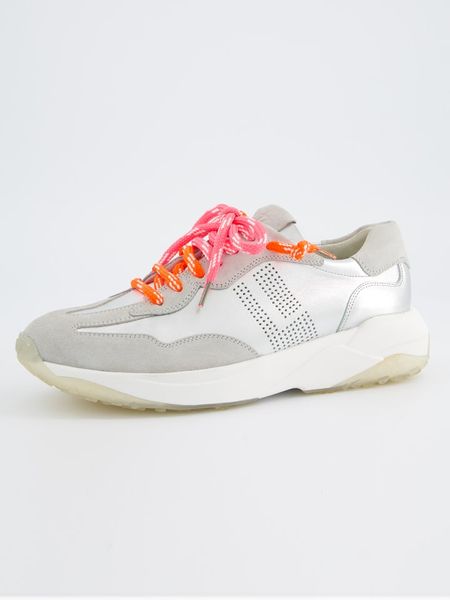 Paul Green Skórzane sneakersy w kolorze srebrno-kremowym rozmiar: 37. Brązowe trampki Paul Green, bez wzorów, bez zapięcia. Za 306,73 zł.