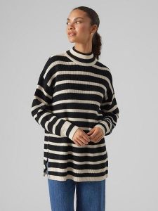 Vero Moda Sweter "Fabulous" w kolorze czarno-białym rozmiar: XS. Białe swetry oversize Vero Moda, xs, bez wzorów, bez ramiączek. Za 52,30 zł.