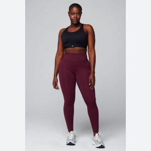Damskie legginsy z wysokim stanem Fabletics Define. Czerwone legginsy FABLETICS, bez wzorów, z elastanu, z podwyższonym stanem. Za 299,70 zł.