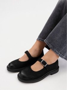 G-Star Raw Baleriny CEO-WI23-ROUND-04 Czarny. Czarne balerinki G-Star, bez wzorów, z nubiku, bez obcasa, bez zapięcia. Za 179,99 zł.