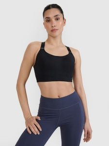 4F Biustonosz treningowy z wysokim wsparciem - czarny M. Czarne biustonosze 4f, bez wzorów. W wyprzedaży za 129,99 zł.