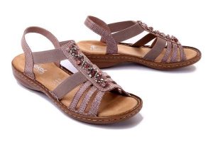 RIEKER 60818-31 rosa, sandały damskie. Czerwone sandały Rieker, bez wzorów, bez obcasa, na koturnie, bez zapięcia. Za 231,92 zł.