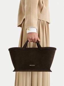 GINO ROSSI Torebka EO-LA224-19153C Brązowy. Brązowe torebki klasyczne Gino Rossi, bez wzorów, ze skóry, bez dodatków. Za 399,99 zł.