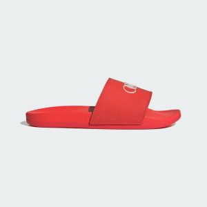 Klapki Adilette Comfort Audi Revolut F1 Team. Białe klapki ADIDAS, bez wzorów, bez obcasa. Za 239,00 zł.