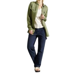 Koszula turystyczna damska SuperDry Military. Zielone koszule Superdry, xs, bez wzorów, z lyocellu, bez kołnierzyka, bez ramiączek. Za 197,00 zł.