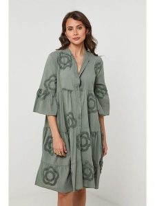 Lin Passion Lniana sukienka w kolorze khaki rozmiar: 36/38. Brązowe sukienki Lin Passion, na co dzień, z aplikacjami, ze lnu, klasyczne, bez kołnierzyka, bez ramiączek, mini, proste. Za 131,74 zł.