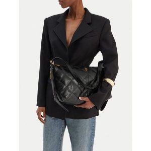 Torebka Badura. Czarne torebki klasyczne Badura, bez wzorów, bez dodatków. Za 229,99 zł.