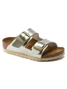 Birkenstock Klapki "Arizona" w kolorze złotym rozmiar: 39. Żółte klapki Birkenstock, bez wzorów, z otwartym noskiem, bez obcasa. Za 277,45 zł.