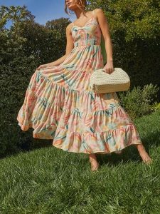 LA Angels Sukienka w kolorze kremowym rozmiar: S. Brązowe sukienki LA Angels, s, bez wzorów, bez kołnierzyka, bez ramiączek, maxi. Za 173,99 zł.