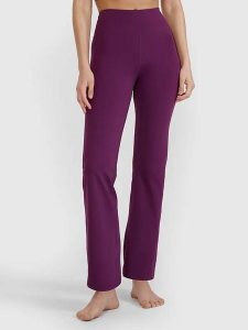 4F Legginsy funkcyjne w kolorze fioletowym rozmiar: L. Różowe legginsy 4f, bez wzorów, z materiału, długie. Za 74,63 zł.