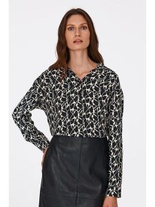 TATUUM Koszula ze wzorem rozmiar: 36. Brązowe koszule Tatuum, bez wzorów, z wiskozy, bez kołnierzyka, bez ramiączek. Za 148,95 zł.