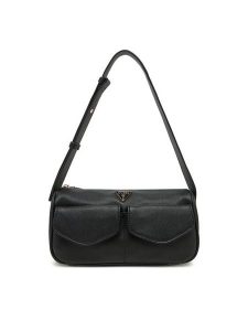 Guess Torebka HWBG96 46170 Czarny. Czarne torebki klasyczne Guess, z aplikacjami, ze skóry, bez dodatków. Za 299,99 zł.