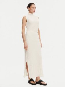 Calvin Klein Sukienka letnia K20K208304 Écru Slim Fit. Kombinezony Calvin Klein, na lato, xxl, bez wzorów, z syntetyku, bez kołnierzyka, bez ramiączek. Za 449,99 zł.