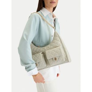 Torebka Badura. Zielone torebki klasyczne Badura, bez wzorów, bez dodatków. Za 279,99 zł.