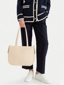 Beverly Hills Polo Club Torebka CWB-BHPC-C-005-07 Beżowy. Brązowe torebki klasyczne Beverly Hills Polo Club, bez wzorów, z materiału, bez dodatków. Za 219,99 zł.