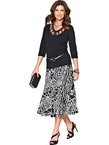 WITT WEIDEN Koszulka w kolorze czarnym rozmiar: 46. Czarne bluzki WITT WEIDEN, bez wzorów, bez kołnierzyka, bez ramiączek. Za 52,79 zł.