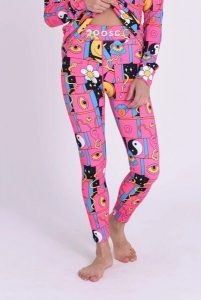Legginsy termoaktywne – Trippy Hippy damskie. Czerwone legginsy OOSC, bez wzorów, z materiału, z podwyższonym stanem, długie. Za 269,99 zł.