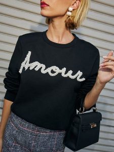 Milan Kiss Bluza w kolorze czarnym rozmiar: M. Czarne bluzy Milan Kiss, m, bez wzorów, bez kaptura. Za 191,88 zł.