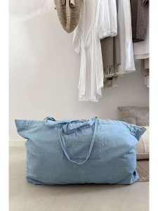CARE BY ME Torba podróżna "Joy" w kolorze błękitnym rozmiar: onesize. Niebieskie torby podróżne i sportowe CARE BY ME, bez wzorów, z bawełny, na ramię. Za 114,95 zł.