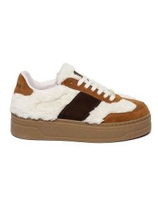 Steve Madden Sneakersy w kolorze kremowo-jasnobrązowym rozmiar: 37. Brązowe trampki Steve Madden, bez wzorów, bez zapięcia. Za 262,29 zł.