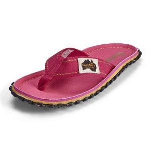 Japonki Gumbies Islander Flip-Flops Classic GU-FFISL125 różowe. Czerwone klapki bez wzorów, z gumy, bez obcasa. Za 270,62 zł.