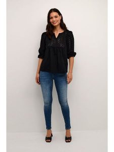 CULTURE Bluzka w kolorze czarnym rozmiar: M. Czarne bluzki Culture, m, bez wzorów, z bawełny, bez kołnierzyka, bez ramiączek. Za 113,99 zł.