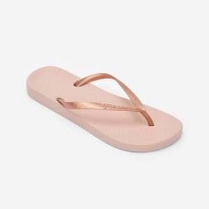 Second Life - Japonki damskie Ipanema Anatomic Tan. Czerwone klapki Ipanema, bez wzorów, z gumy, bez obcasa. Za 80,99 zł.