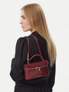 MICHAEL Michael Kors Torebka Jana 32F6G2RC5L Bordowy. Czerwone kuferki MICHAEL Michael Kors, bez wzorów, bez dodatków. Za 989,99 zł.