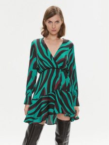 PINKO Sukienka koktajlowa Akihiro 102046 A1B7 Turkusowy Regular Fit. Niebieskie sukienki Pinko, bez wzorów, z wiskozy, wizytowe, bez kołnierzyka, bez ramiączek. Za 579,99 zł.