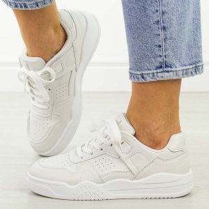 Białe sportowe buty damskie Jezzi News 6781. Białe buty sportowe Jezzi, na jesień, bez wzorów, z dresówki, bez zapięcia, trekkingowe. Za 129,00 zł.