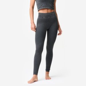 Legginsy do jogi i pilatesu damskie Domyos seamless. Szare legginsy DOMYOS, bez wzorów, z elastanu. Za 129,99 zł.