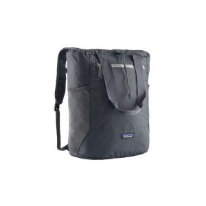 Plecak miejski Terravia Tote Pack. Czarne plecaki Patagonia. Za 399,99 zł.