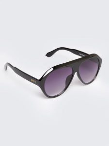 Okulary przeciwsłoneczne unisex czarne Aradi 906. Czarne okulary przeciwsłoneczne Big Star. W wyprzedaży za 69,99 zł.
