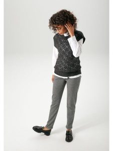 Aniston Bezrękawnik w kolorze czarnym rozmiar: 38. Czarne swetry oversize Aniston, bez wzorów, ze splotem, bez ramiączek. Za 52,05 zł.