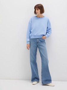 MAVI Bluza w kolorze błękitnym rozmiar: S. Niebieskie bluzy Mavi, s, bez wzorów, bez kaptura. Za 114,95 zł.