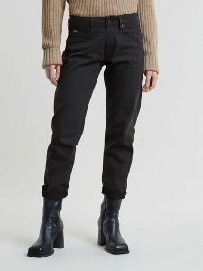 G-Star Dżinsy "Kate" - Boyfriend fit - w kolorze czarnym rozmiar: W28/L32. Czarne jeansy G-Star, z aplikacjami. Za 228,38 zł.
